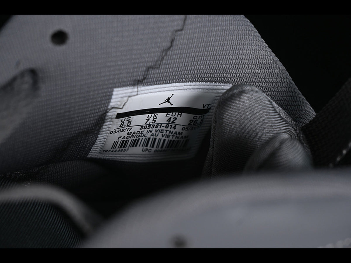 Air Jordan 8 Retro Cool Grey