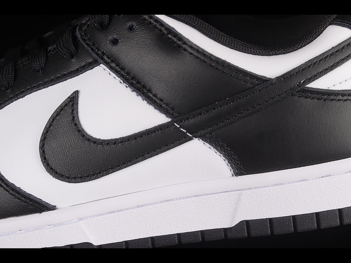 Nike SB Dunk Low Panda