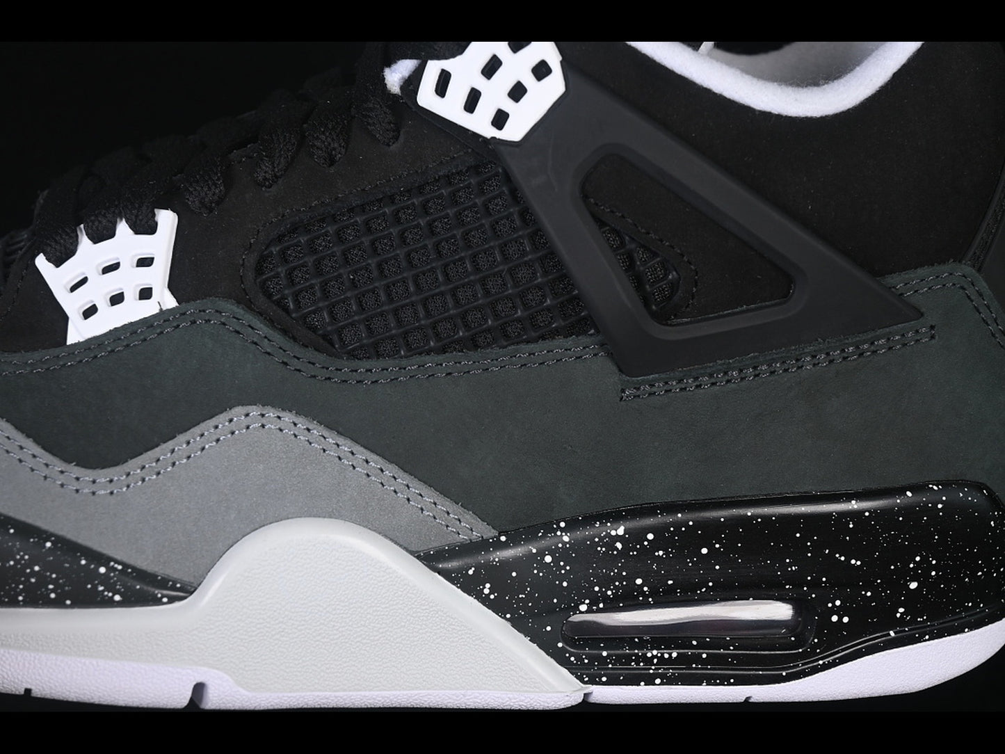 Air Jordan 4 Retro Fear (2024)