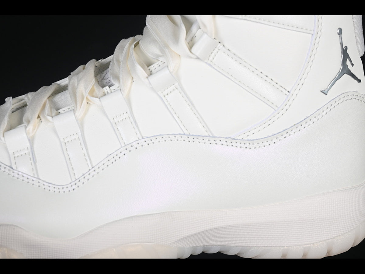 Jordan 11 Retro Pearl