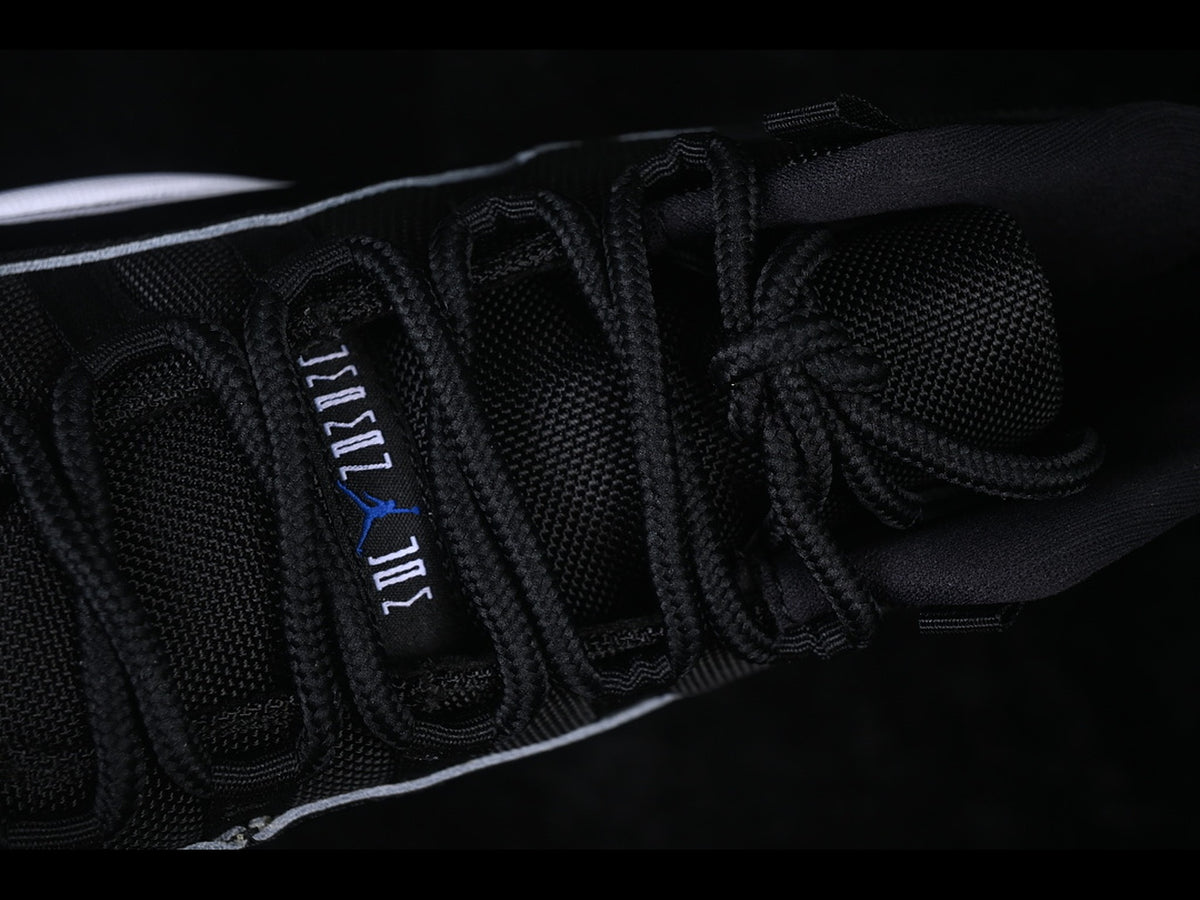 Air Jordan 11 Retro Space Jam 2026