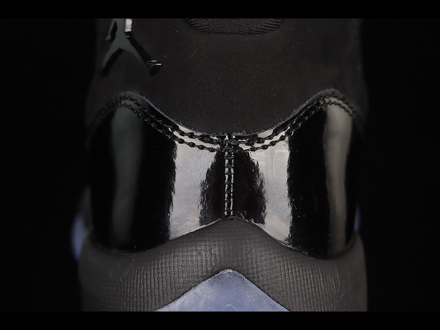Air Jordan 11 Retro Cap and Gown