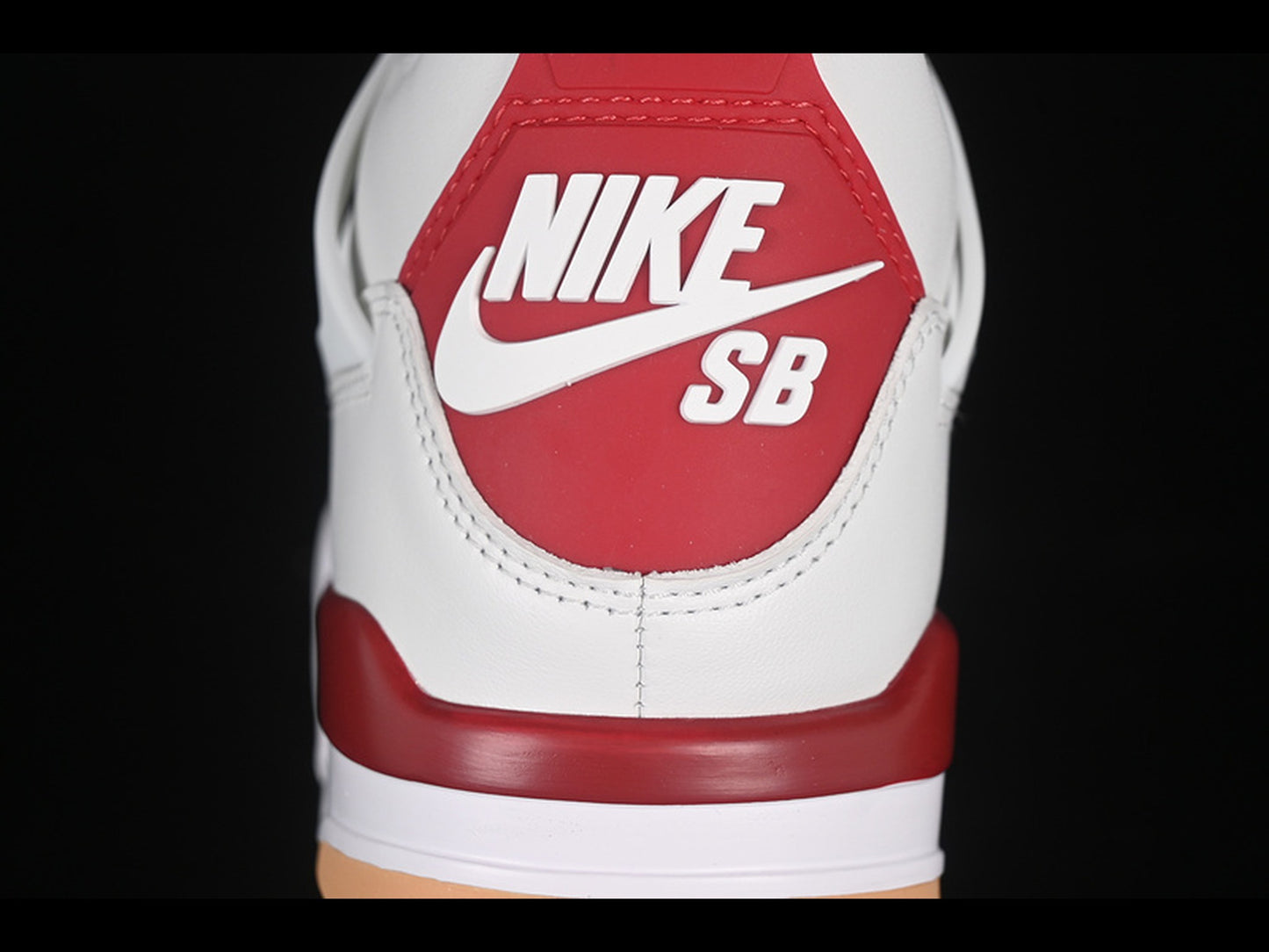 Jordan 4 Retro SB Varsity Red