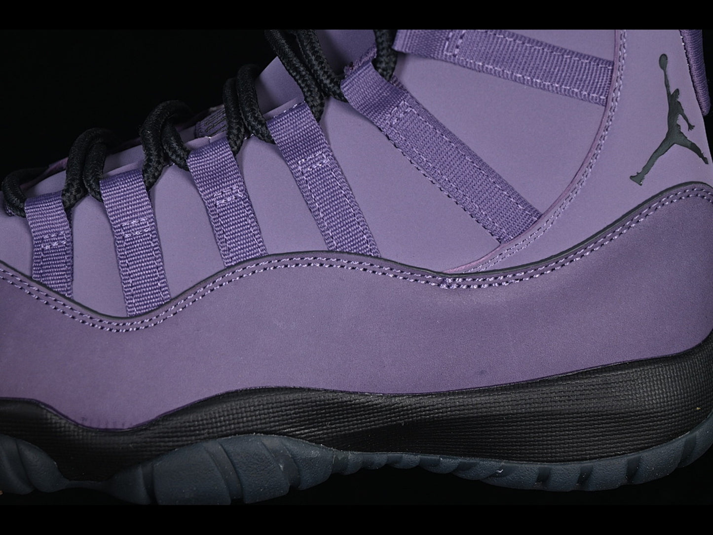 Air Jordan 11 Retro Canyon Purple