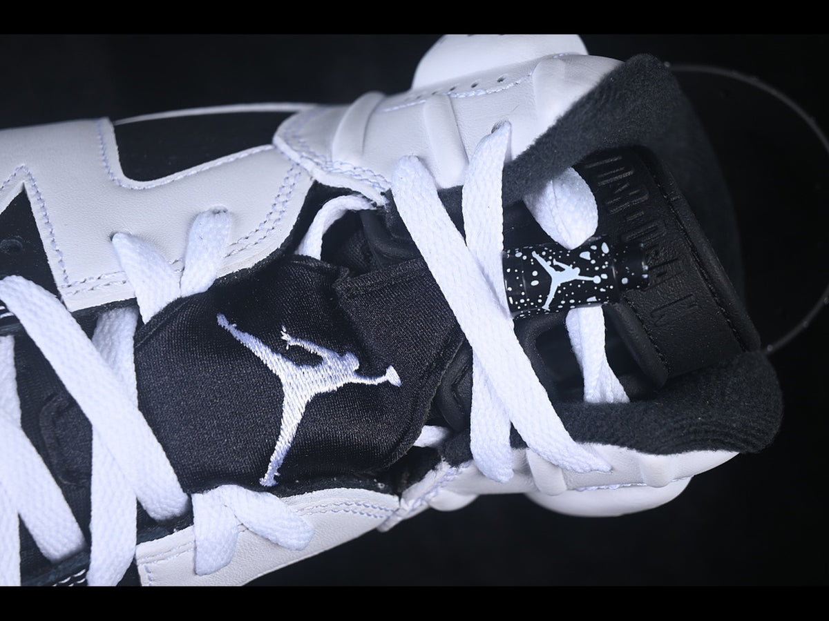 Air Jordan 6 Retro Oreo