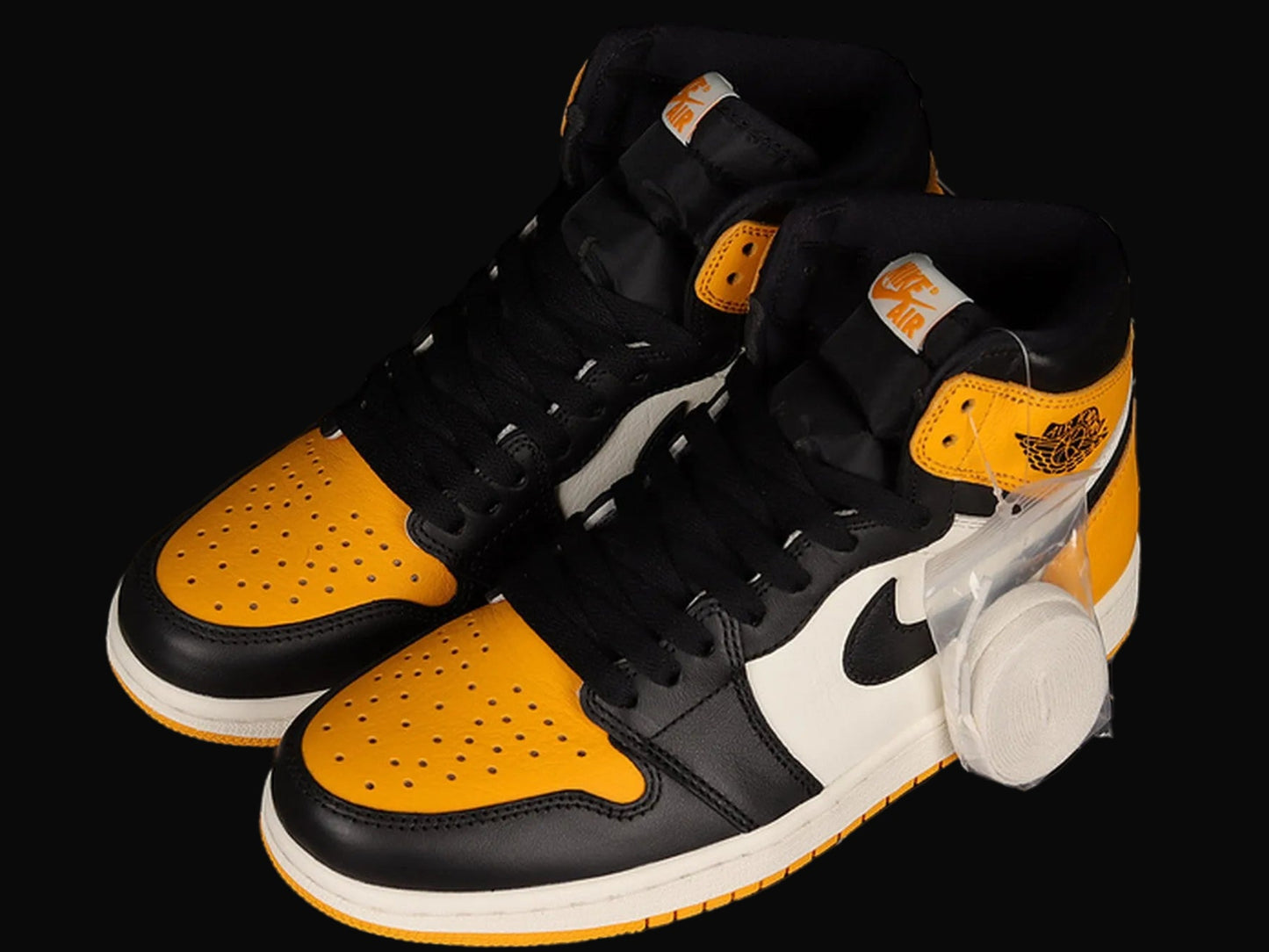 Air Jordan 1 Retro High OG Yellow Toe Taxi