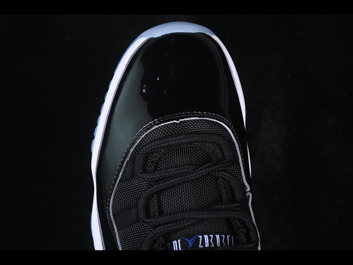 Air Jordan 11 Retro Space Jam 2026