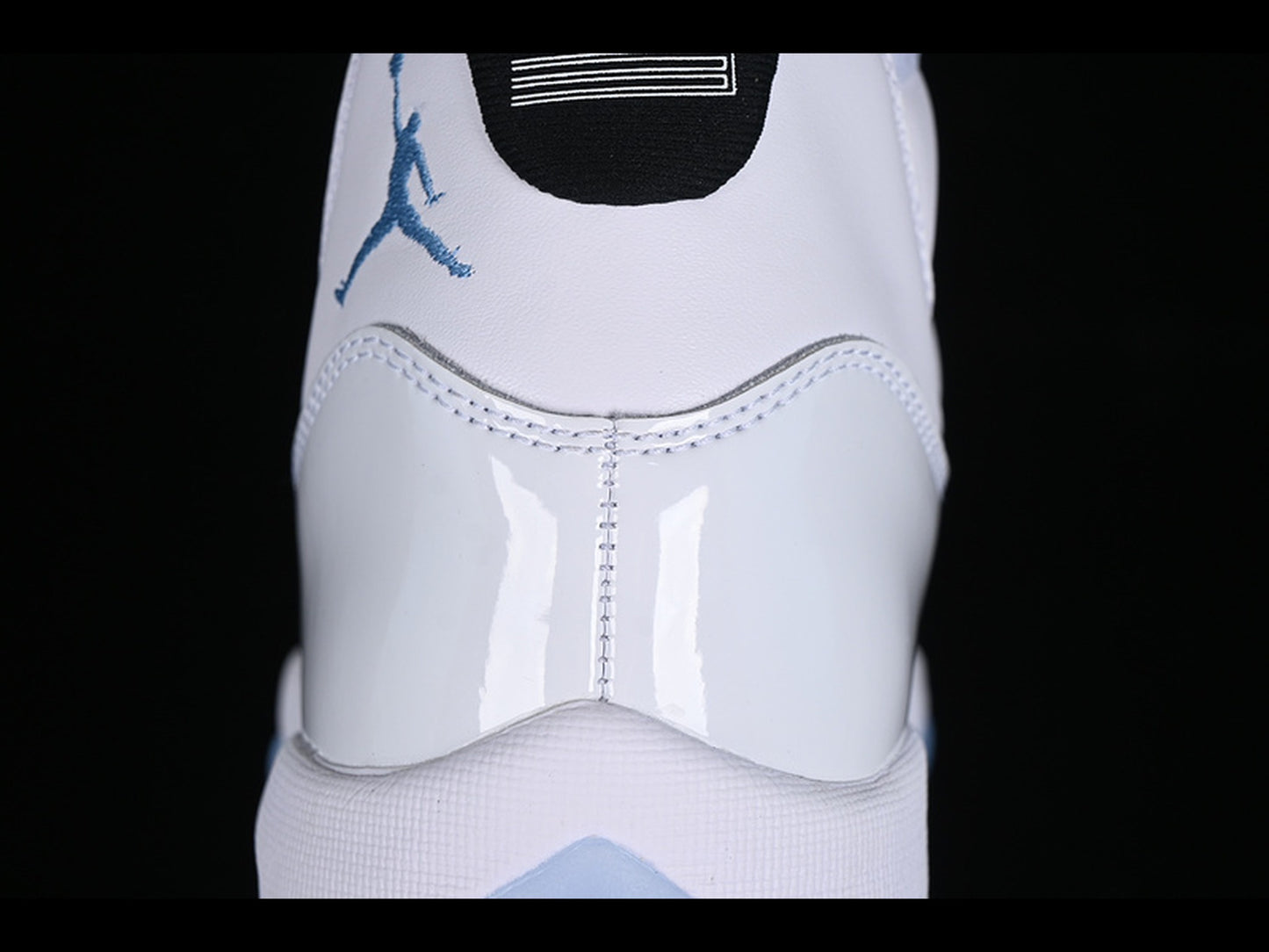 Air Jordan 11 Legend Blue White