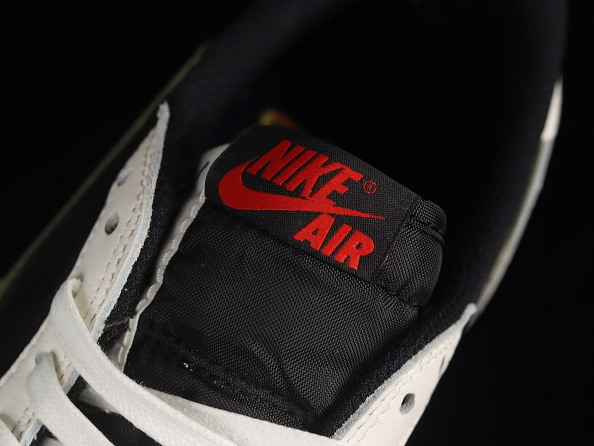 Travis Scott x Air Jordan 1 Low OG SP 'Sail/University'
