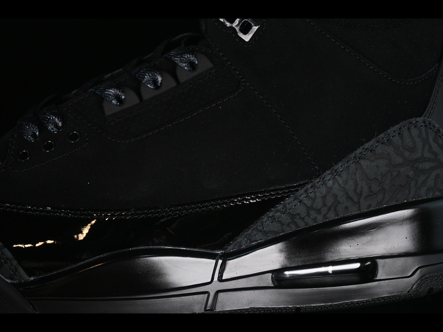 Air Jordan 3 Retro Black Cat