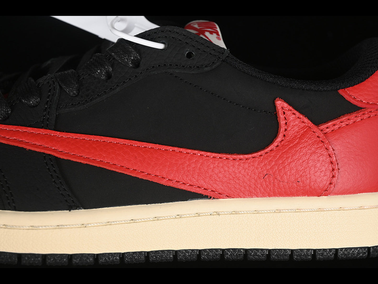 Travis Scott x Air Jordan 1 Low OG 'Bred'