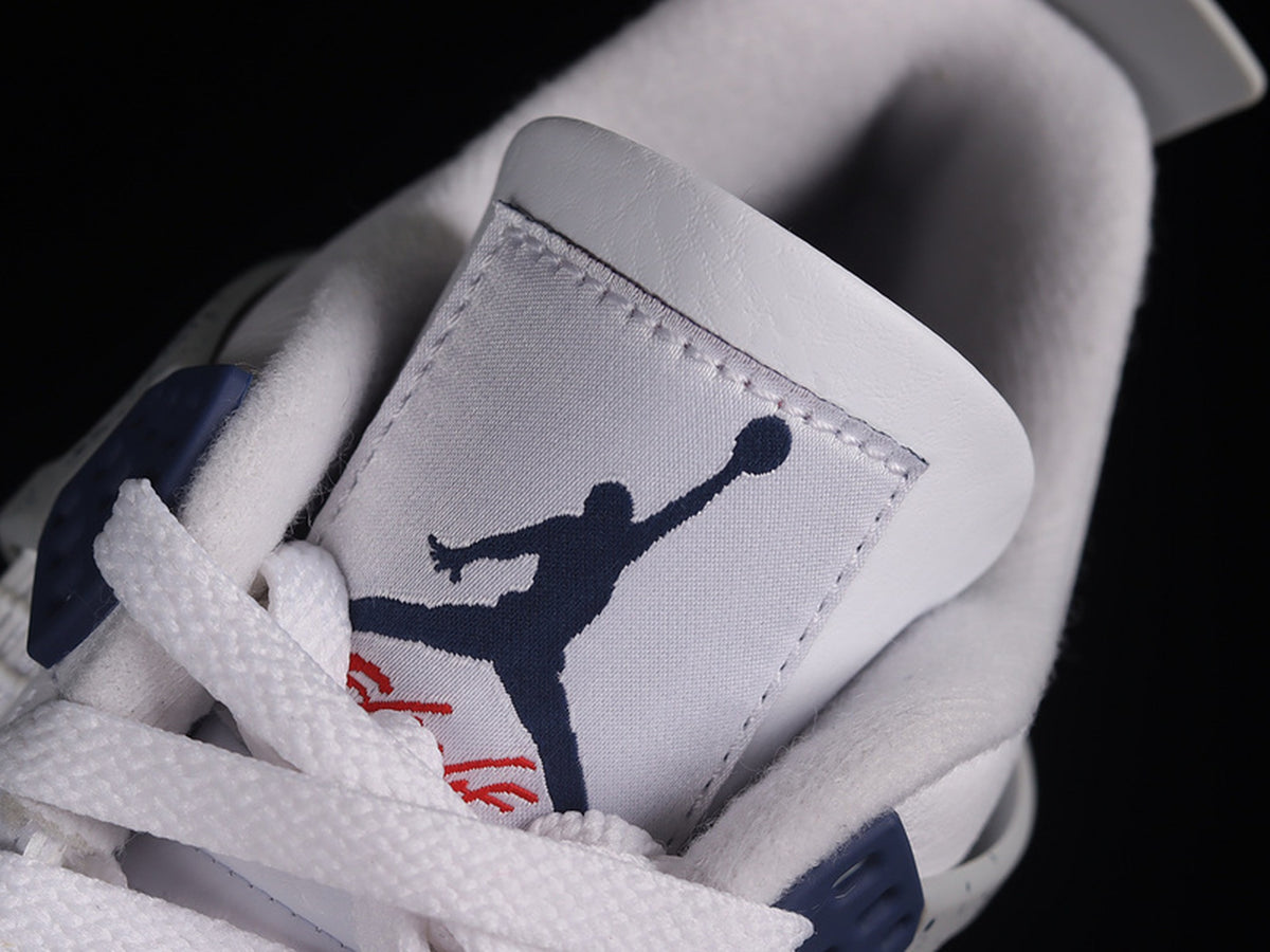 Air Jordan 4 Retro Midnight Navy