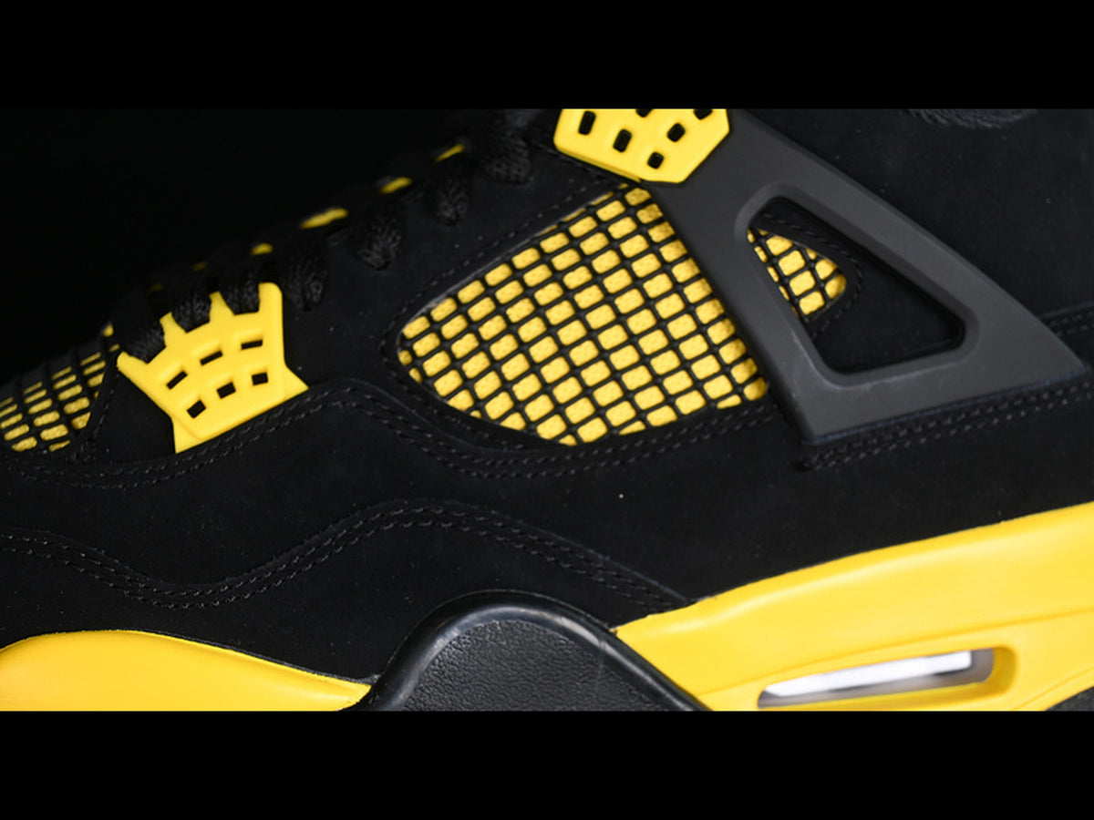 Air Jordan 4 Retro Thunder (2023)