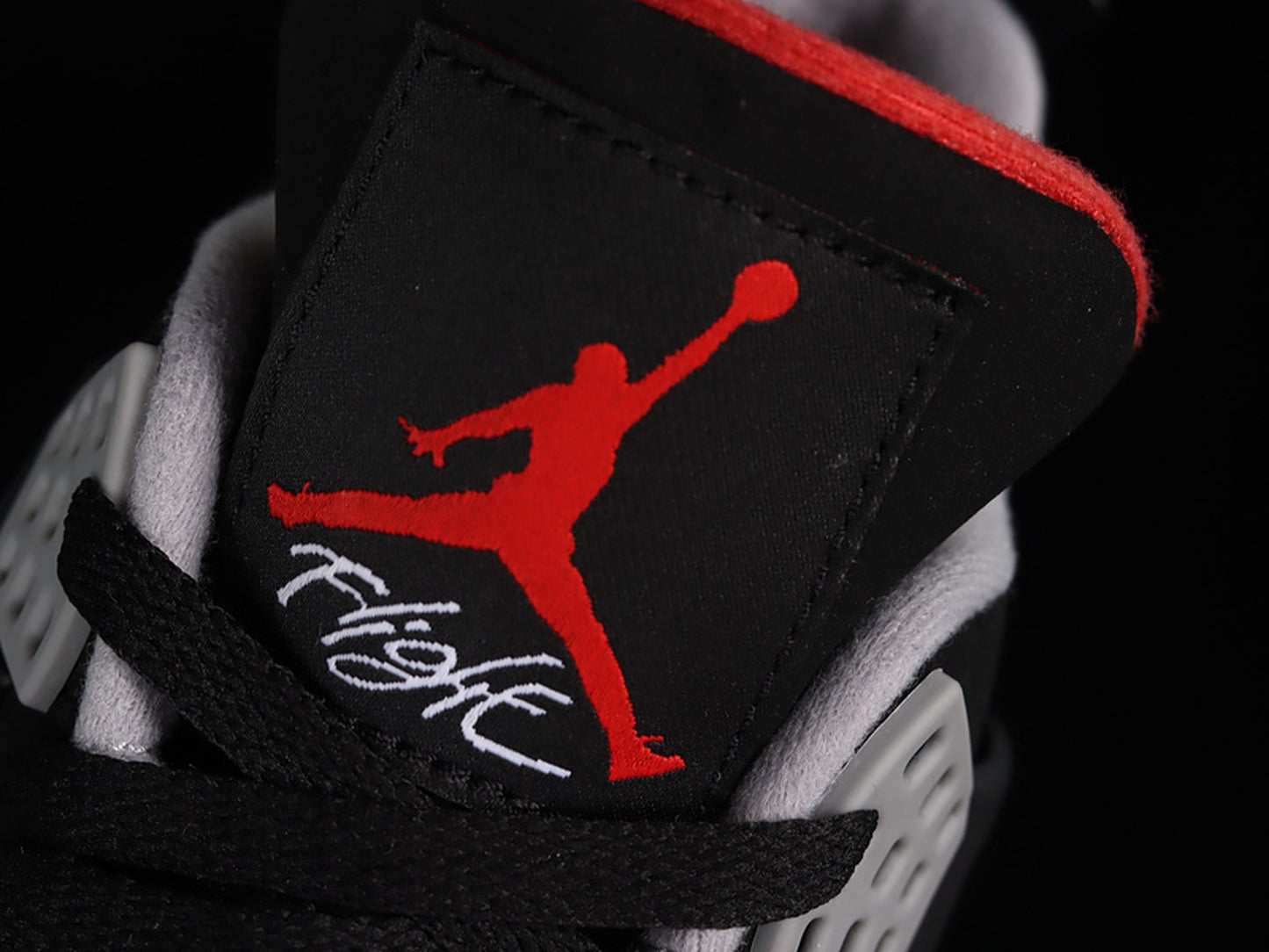 Air Jordan 4 Retro Bred (2019)