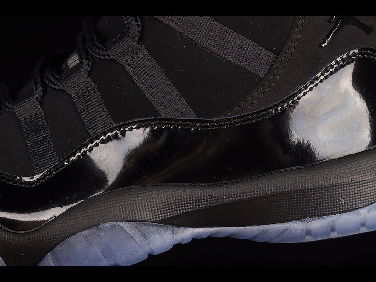 Air Jordan 11 Retro Cap and Gown