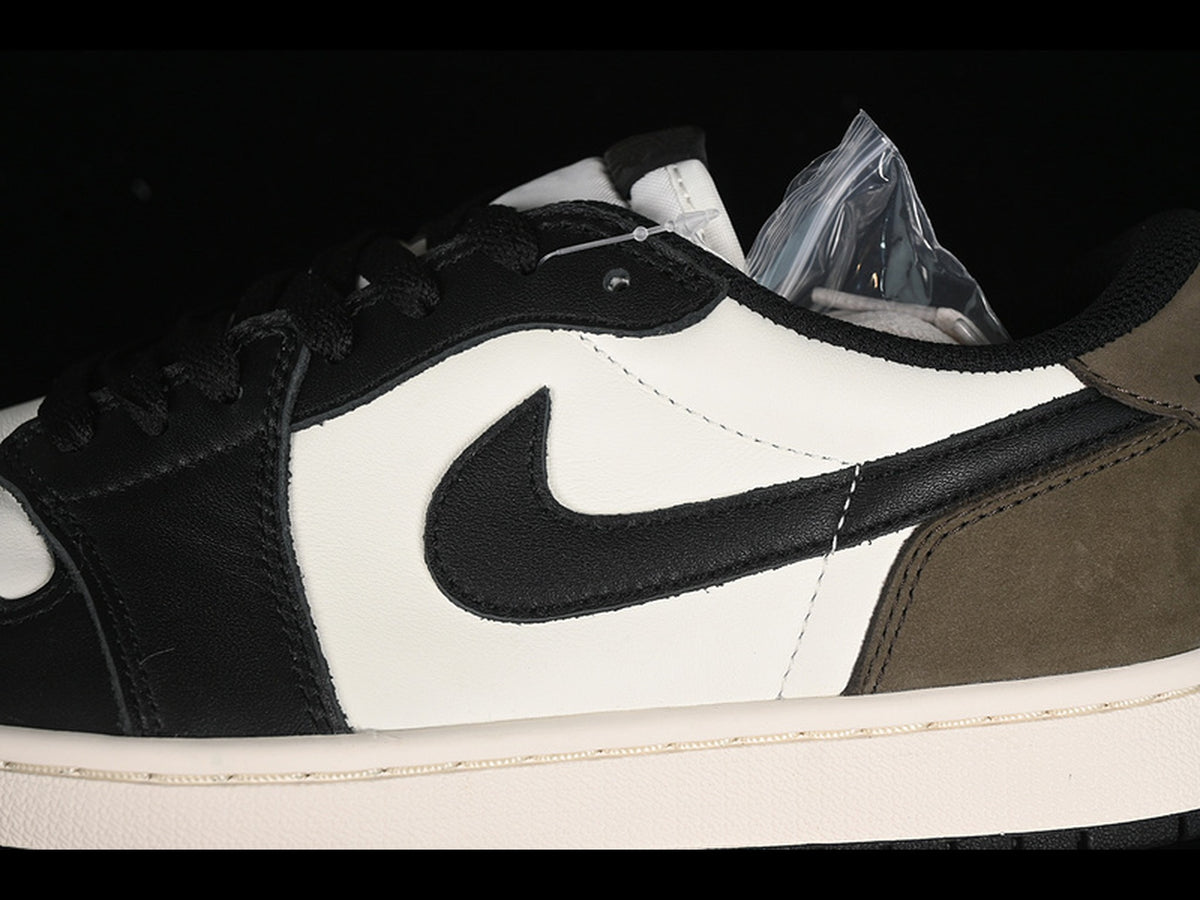 Air Jordan 1 Low OG "Mocha"