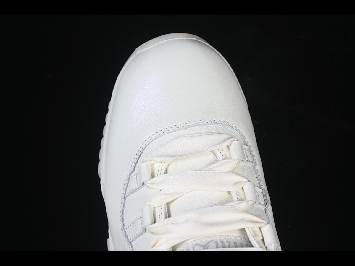 Jordan 11 Retro Pearl