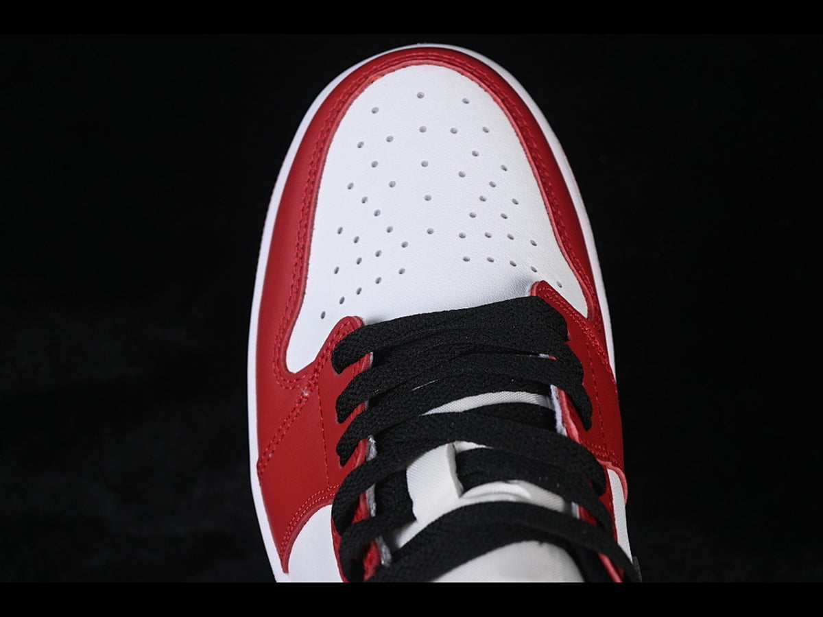 Air Jordan 1 Low OG Reverse Chicago