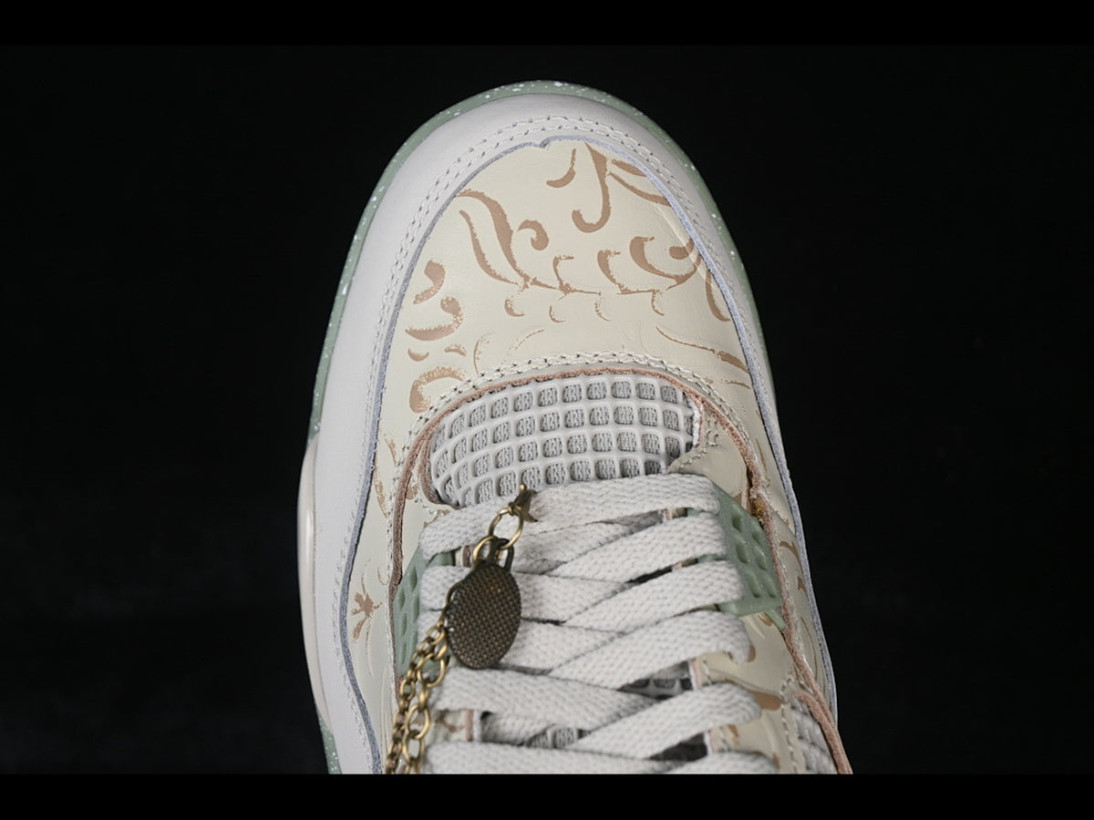 Jordan 4 Retro SE Soft Pearl