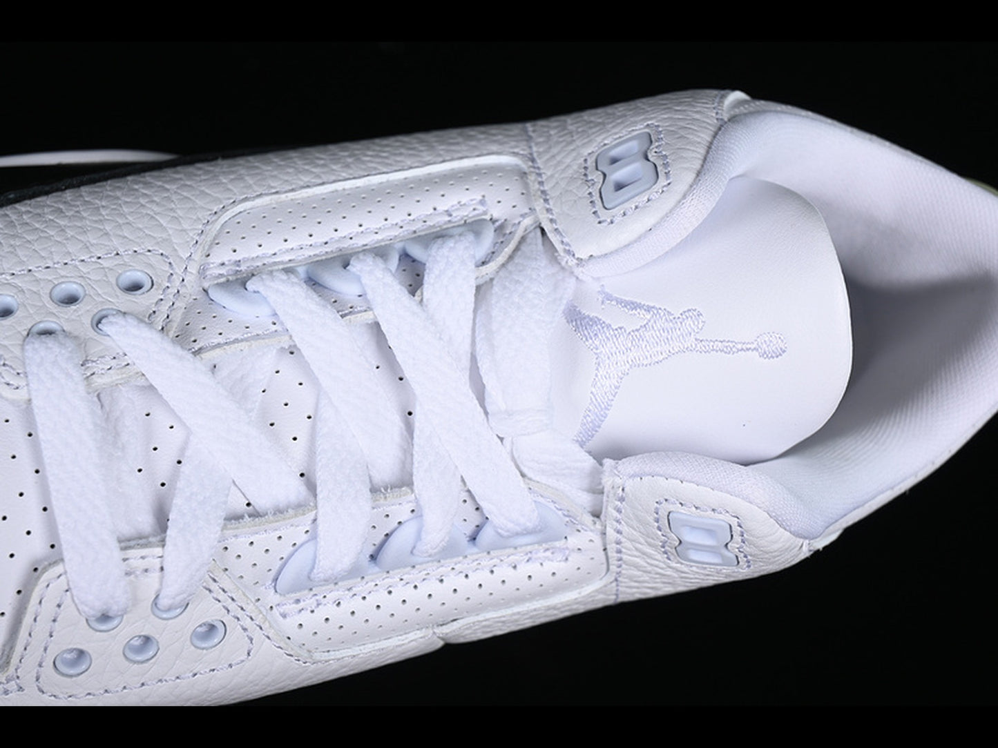 Fragment Design x Air Jordan 3 Retro