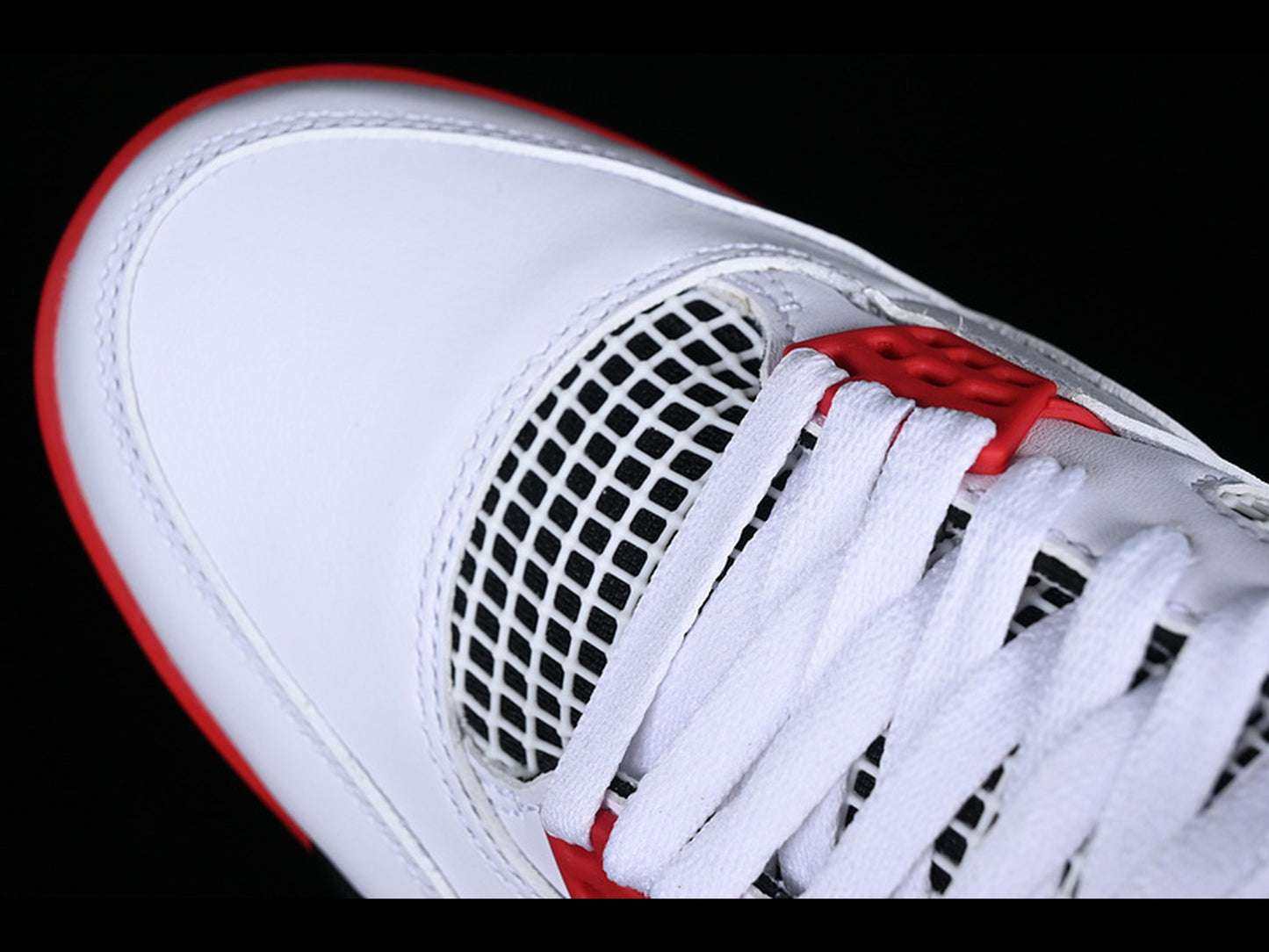 Air Jordan 4 Retro Fire Red (2020)