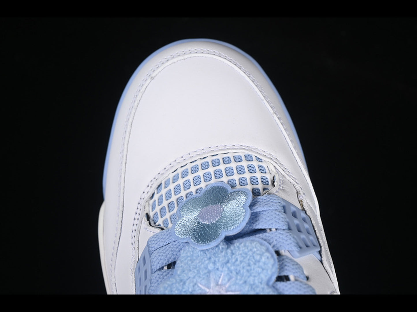 Jordan 4 Retro Forget Me Not