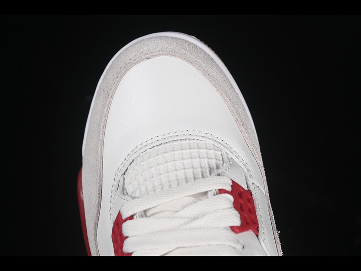 Jordan 4 Retro SB Varsity Red