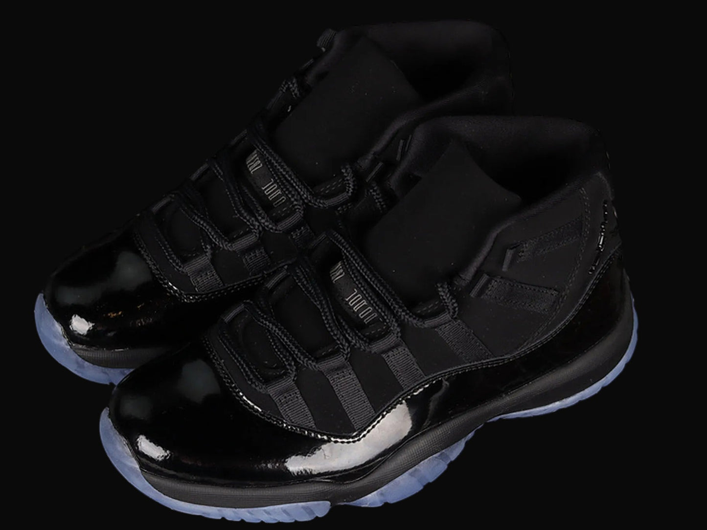 Air Jordan 11 Retro Cap and Gown