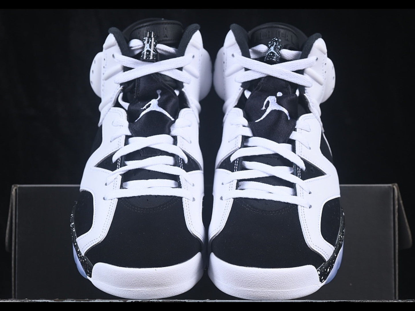 Air Jordan 6 Retro Oreo