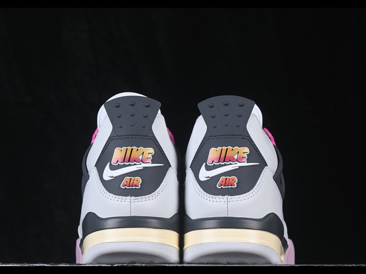 Air Jordan 4 Retro Comic Pink