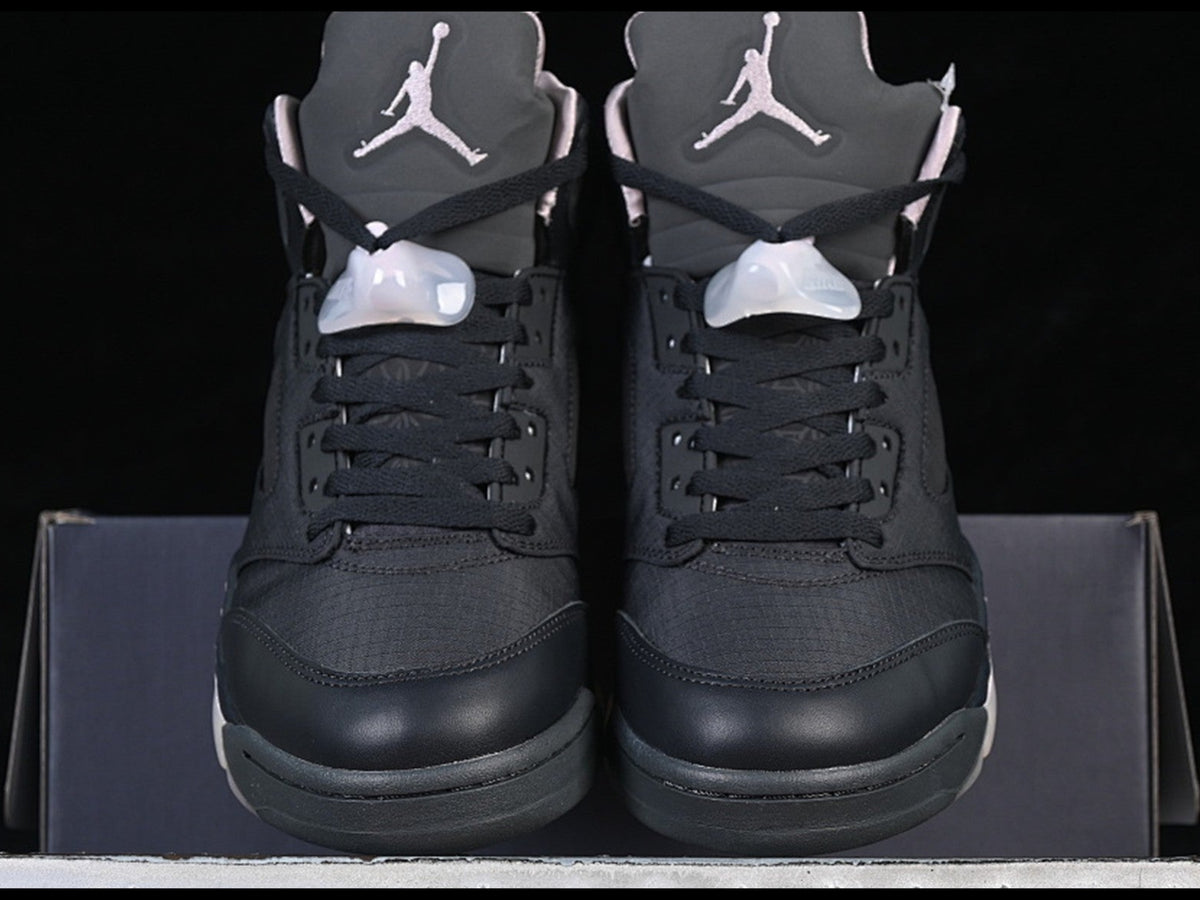 Jordan 5 Retro Off Noir/Particle Rose