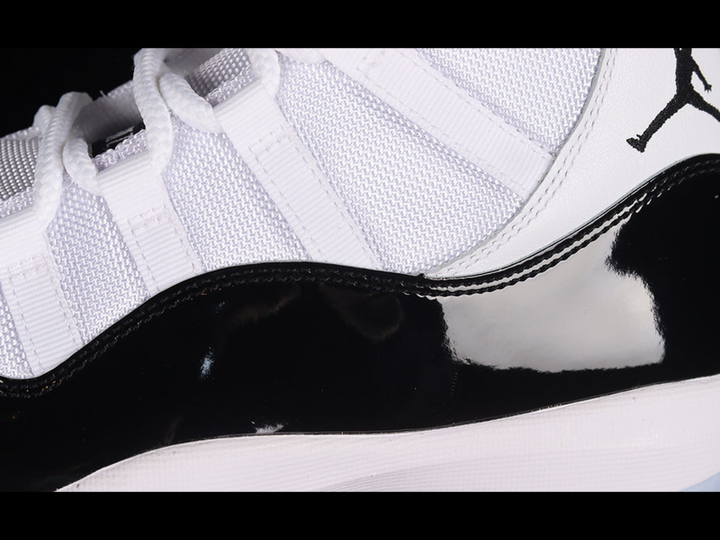 Air Jordan 11 Retro Concord 2018