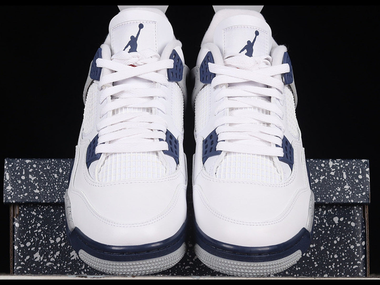 Air Jordan 4 Retro Midnight Navy