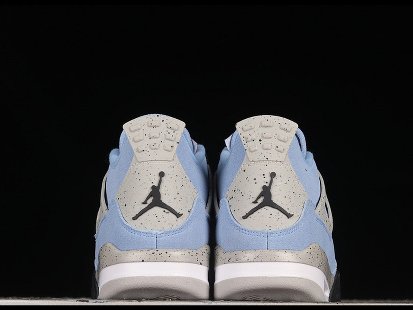 Air Jordan 4 Retro University Blue