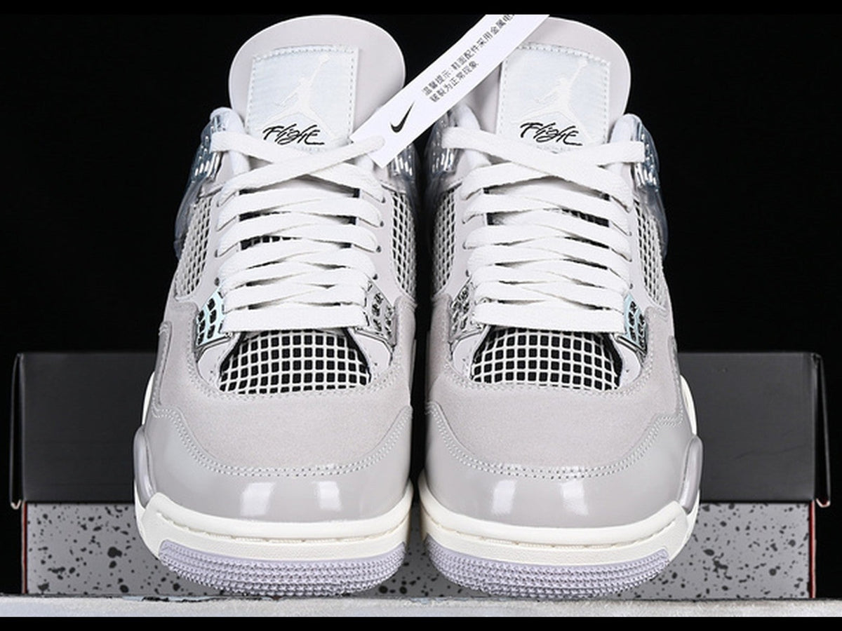 Jordan 4 Retro Frozen Moments