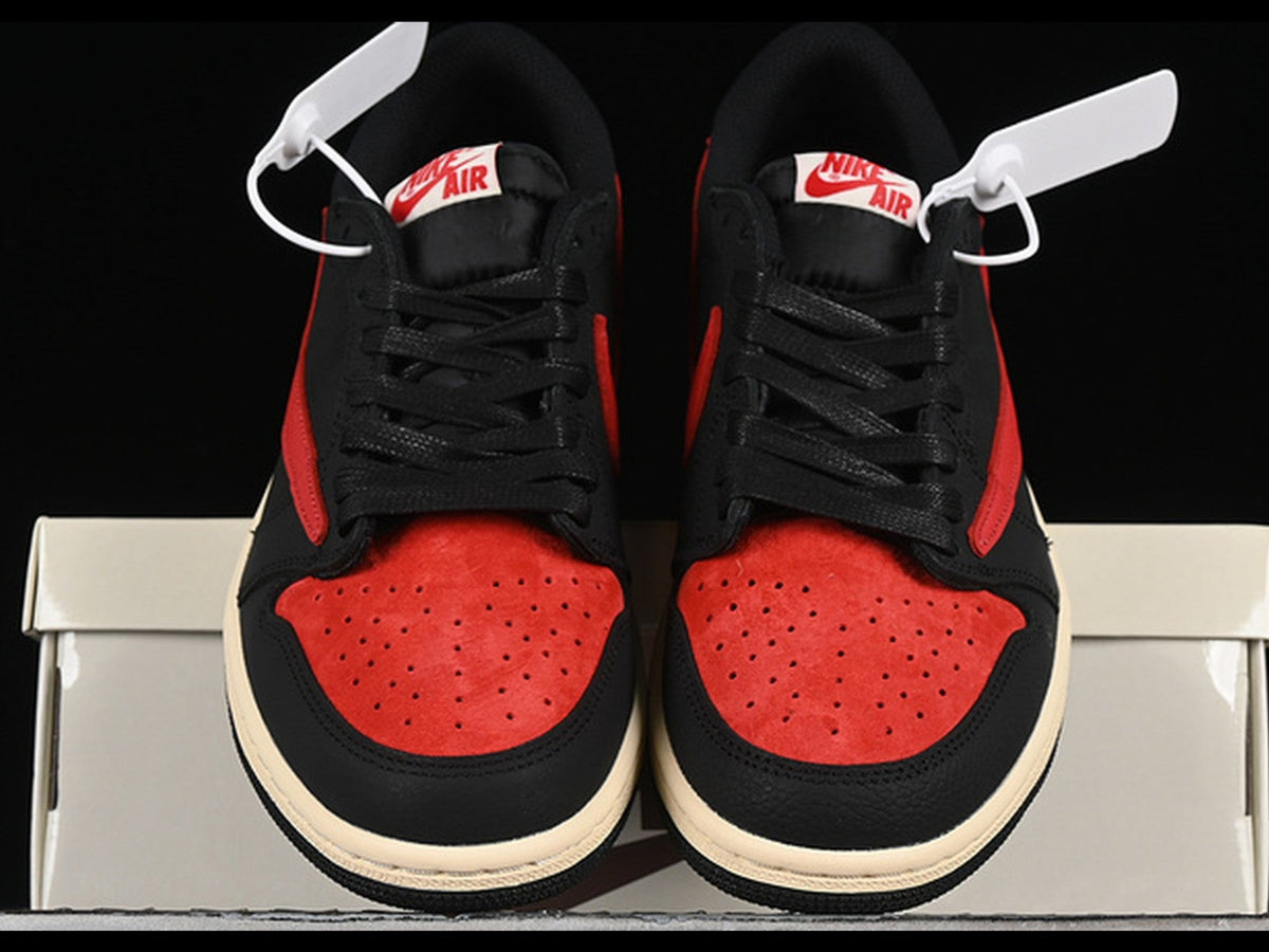Travis Scott x Air Jordan 1 Low OG 'Bred'