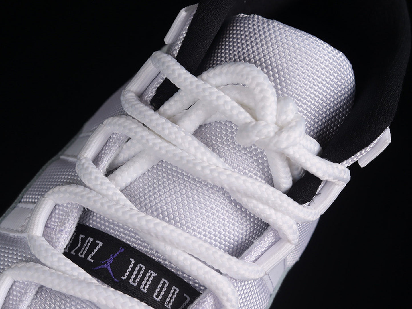 Air Jordan 11 Retro Concord 2018