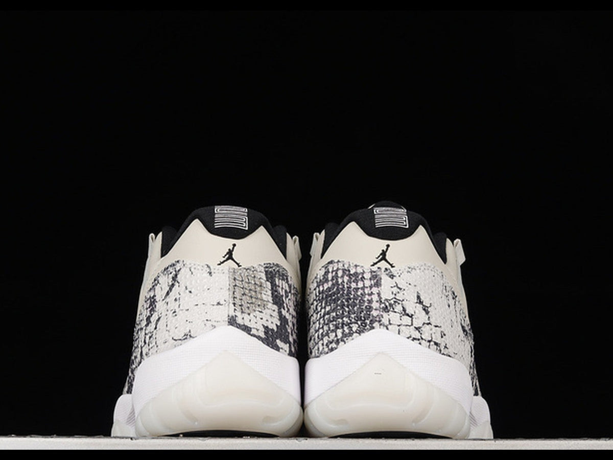Air Jordan 11 Retro Low Light Bone