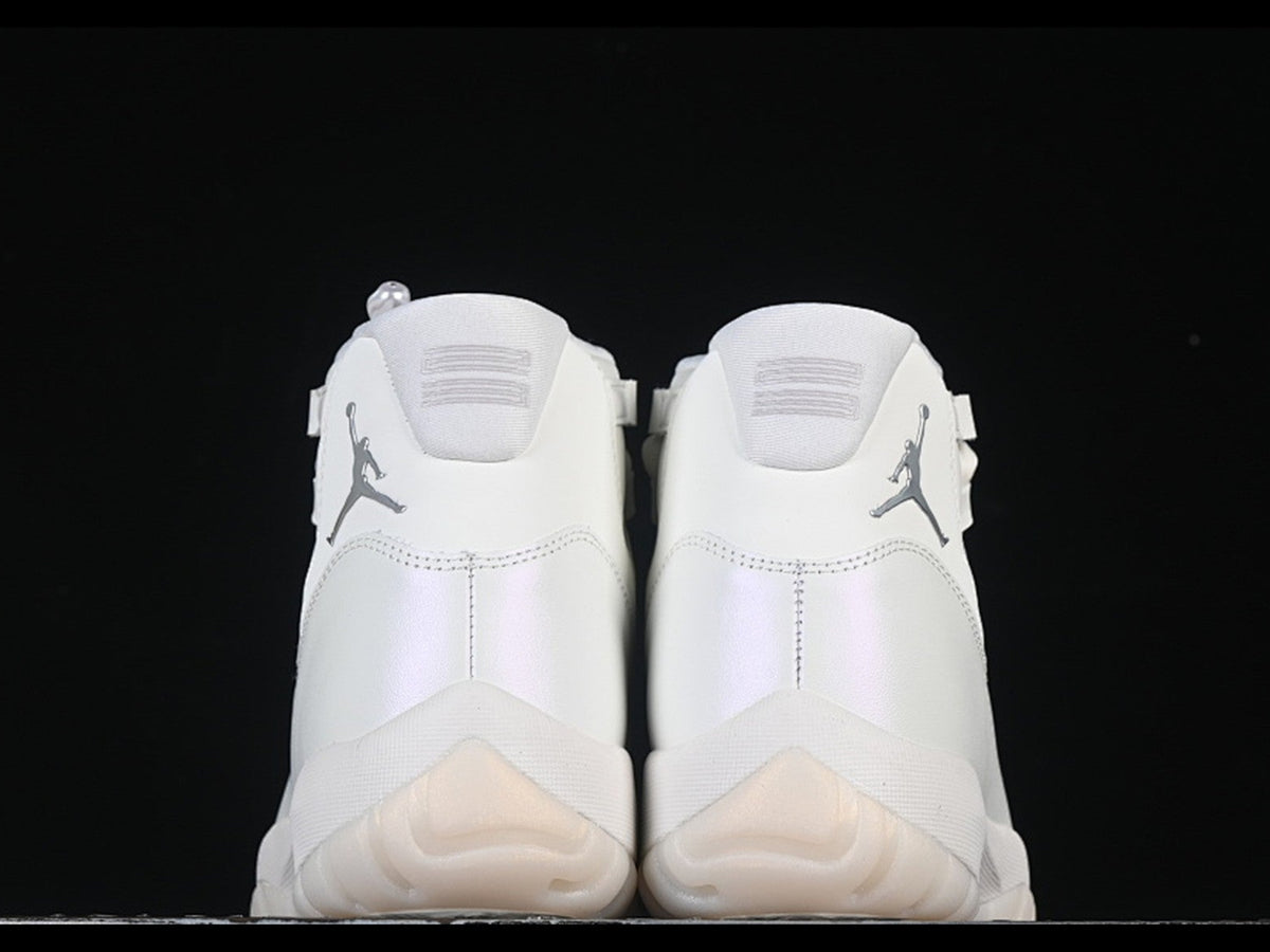 Jordan 11 Retro Pearl