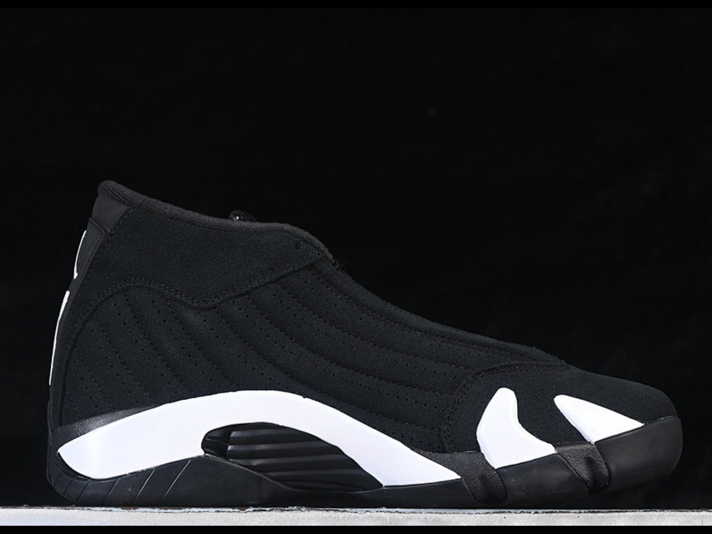 Air Jordan 14 Retro Black/White