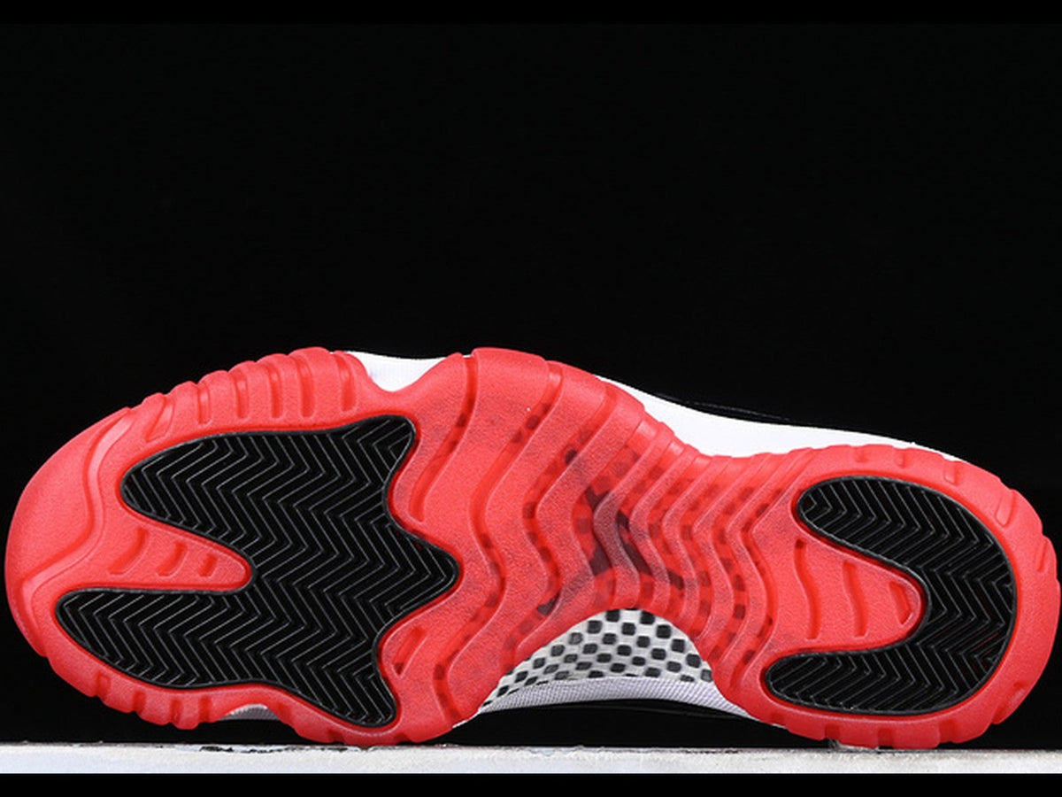 Air Jordan 11 Bred