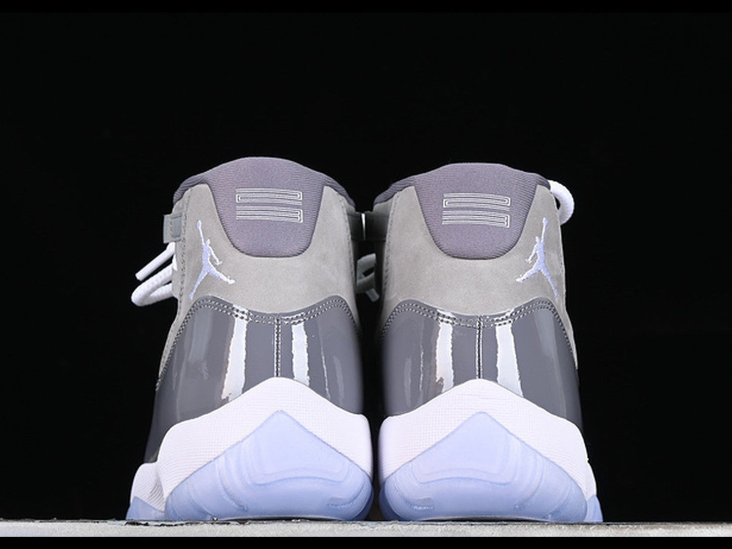Air Jordan 11 Retro 2021 Medium Grey