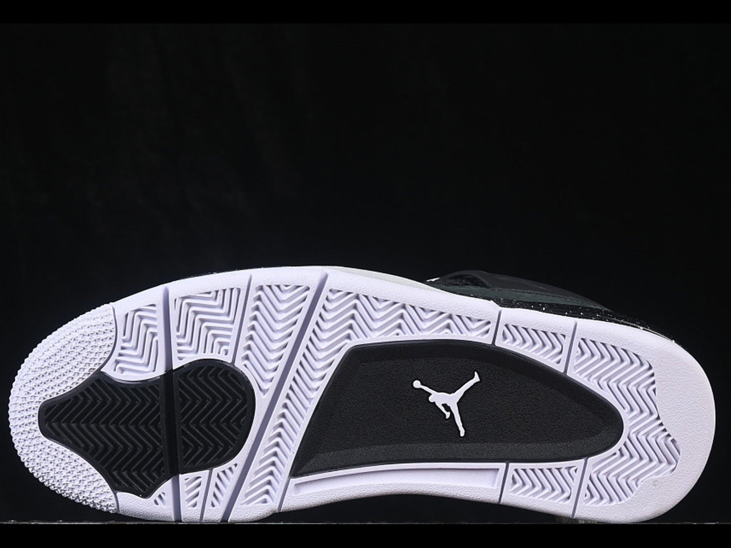 Air Jordan 4 Retro Fear (2024)