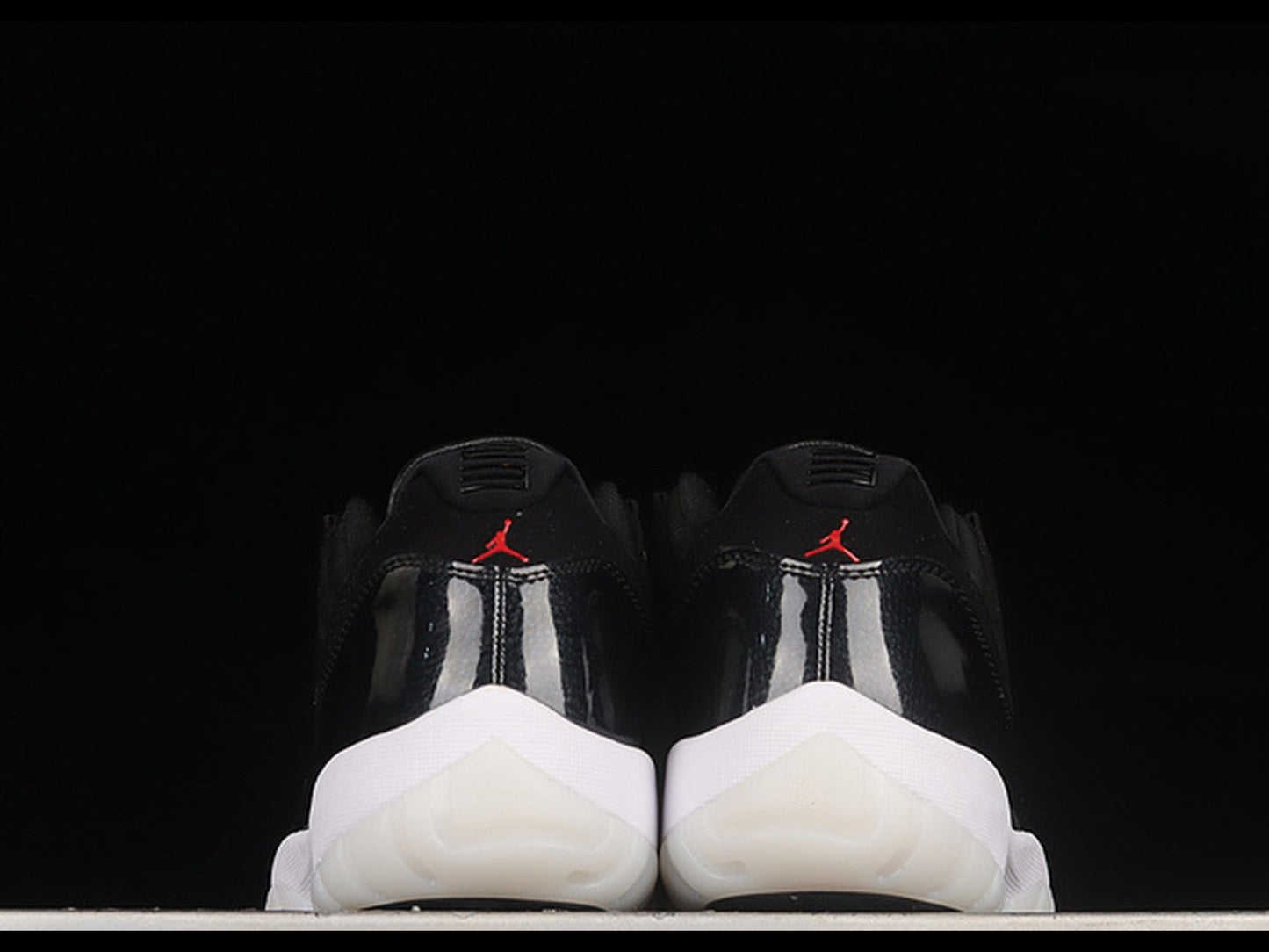 Air Jordan 11 Retro Low