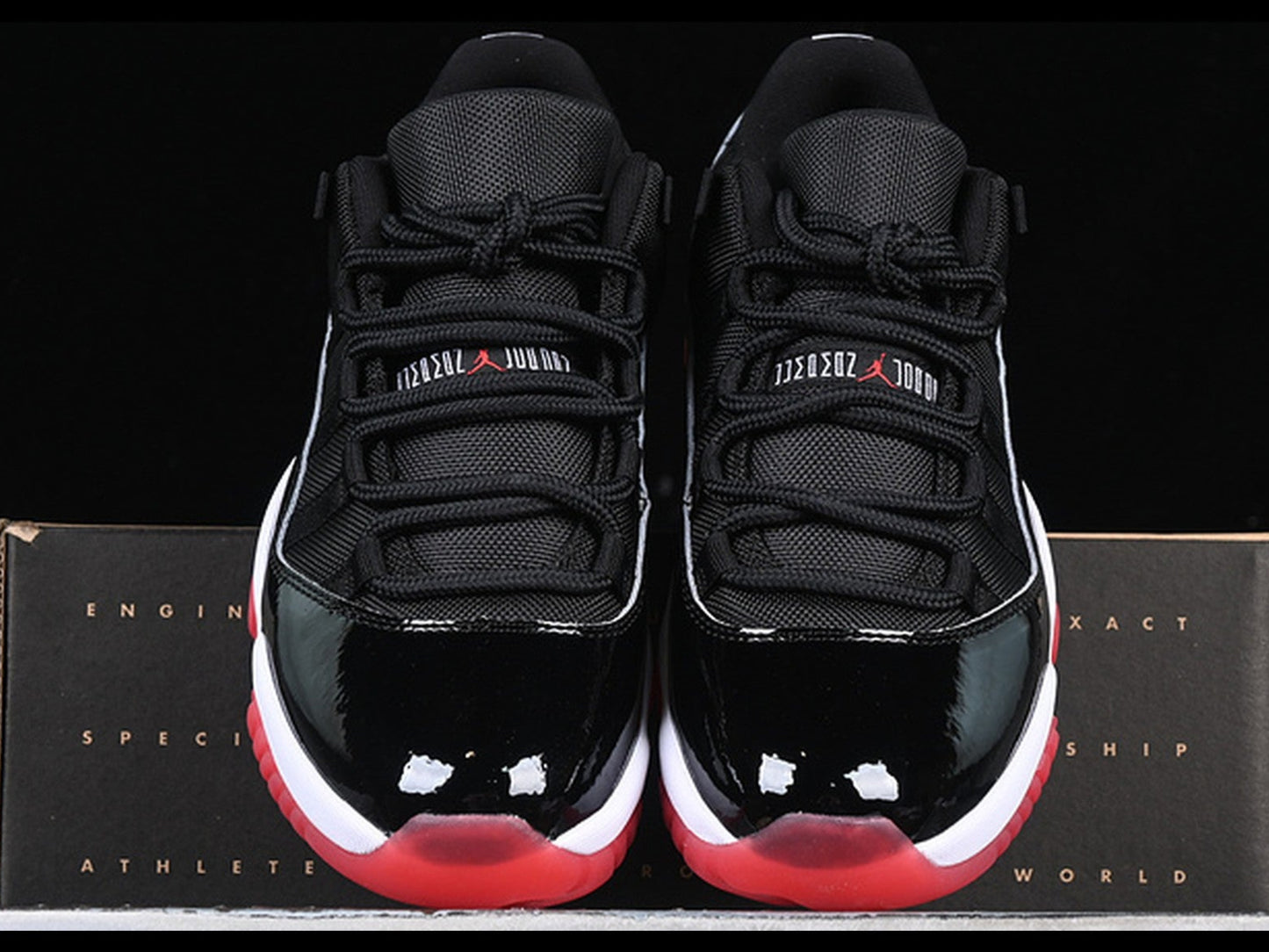 Air Jordan 11 Low Bred