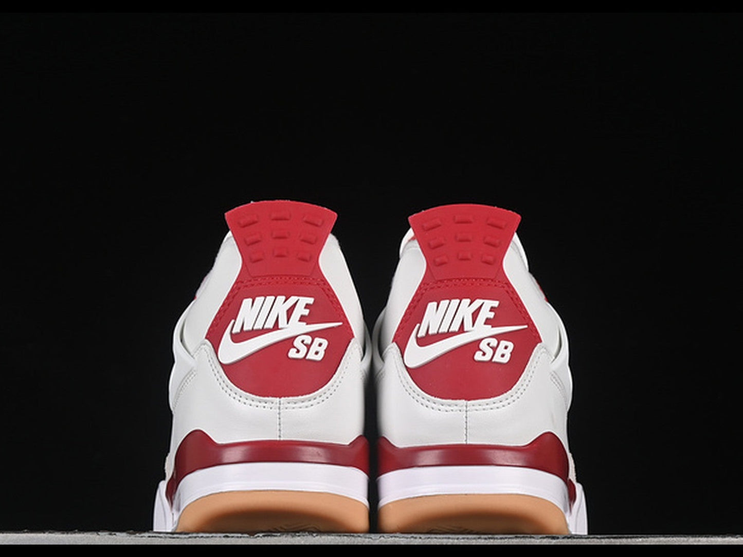 Jordan 4 Retro SB Varsity Red