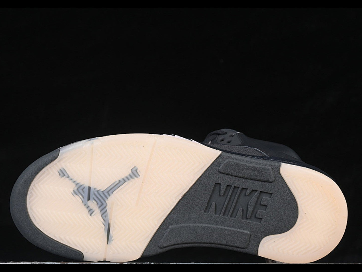 Jordan 5 Retro Off Noir/Particle Rose