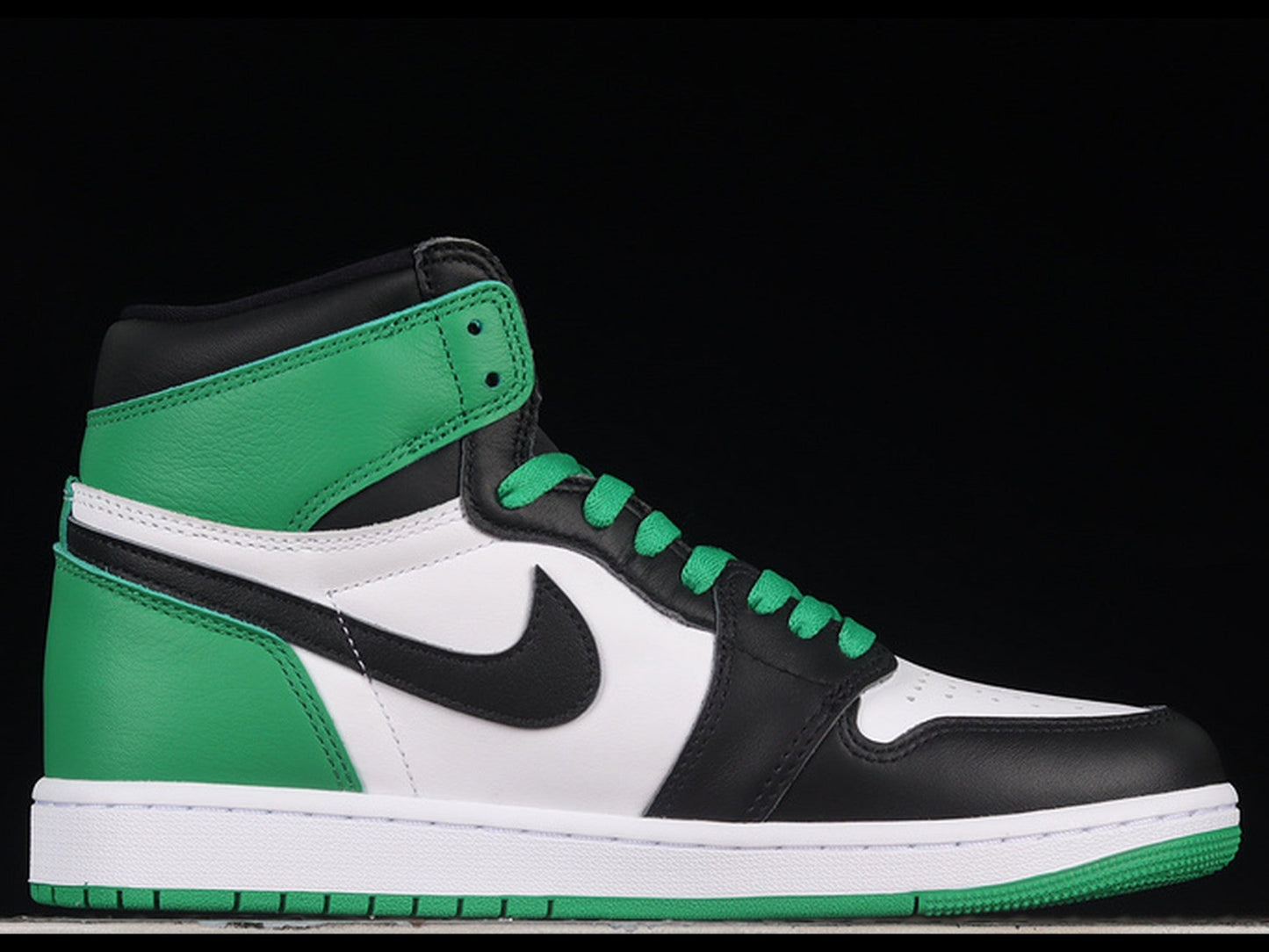 Air Jordan 1 Retro High OG Lucky Green