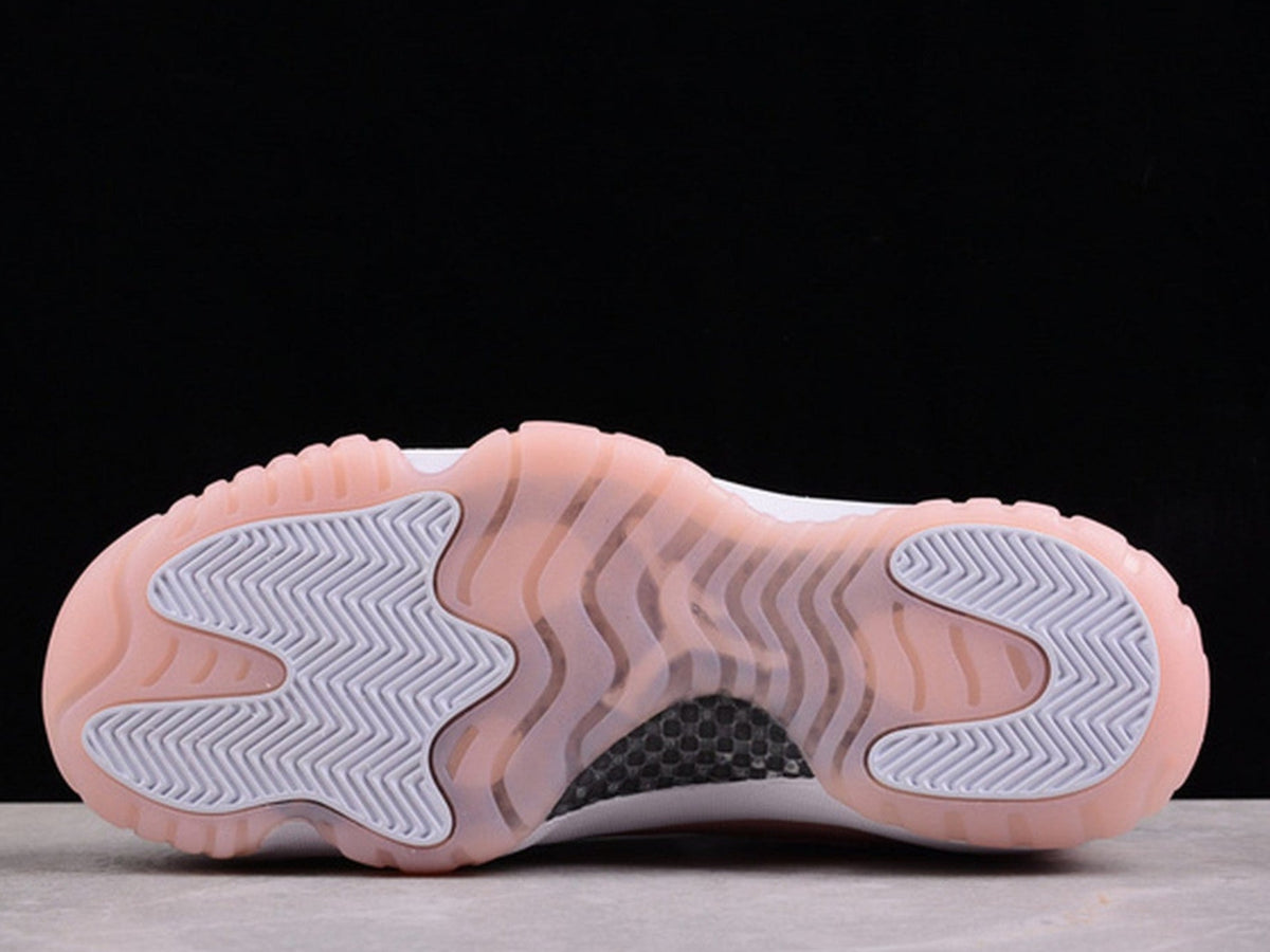 Air Jordan 11 Retro Low Pure Violet