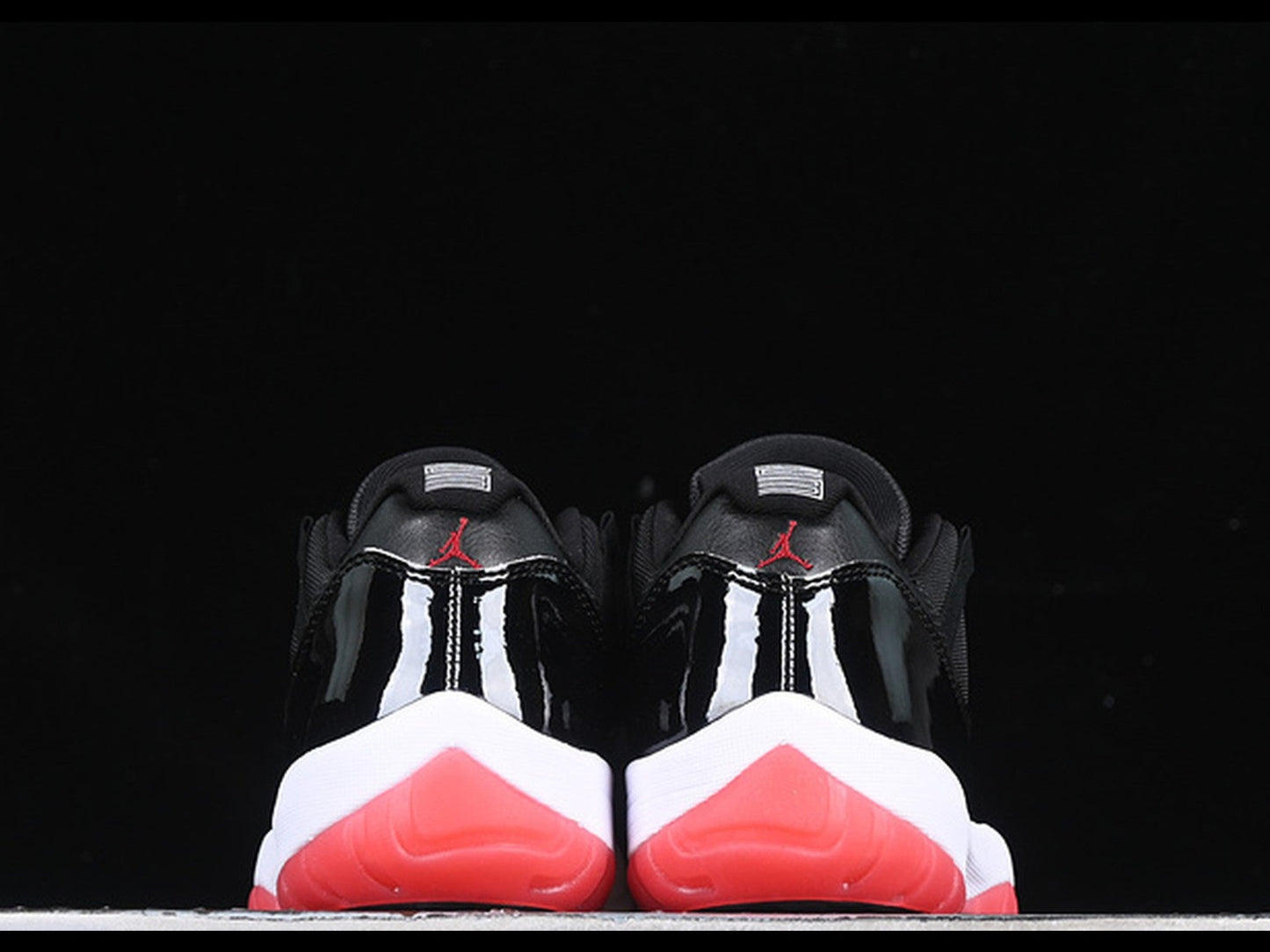 Air Jordan 11 Low Bred
